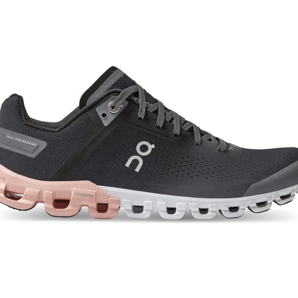 ON Women’s Cloudflow Rock Rose Sneaker! - Picture 3 of 12